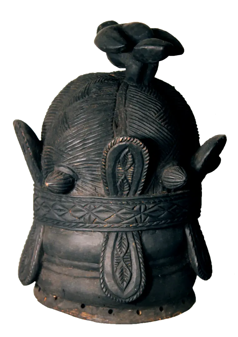 Bundu Mask with a unique design on display